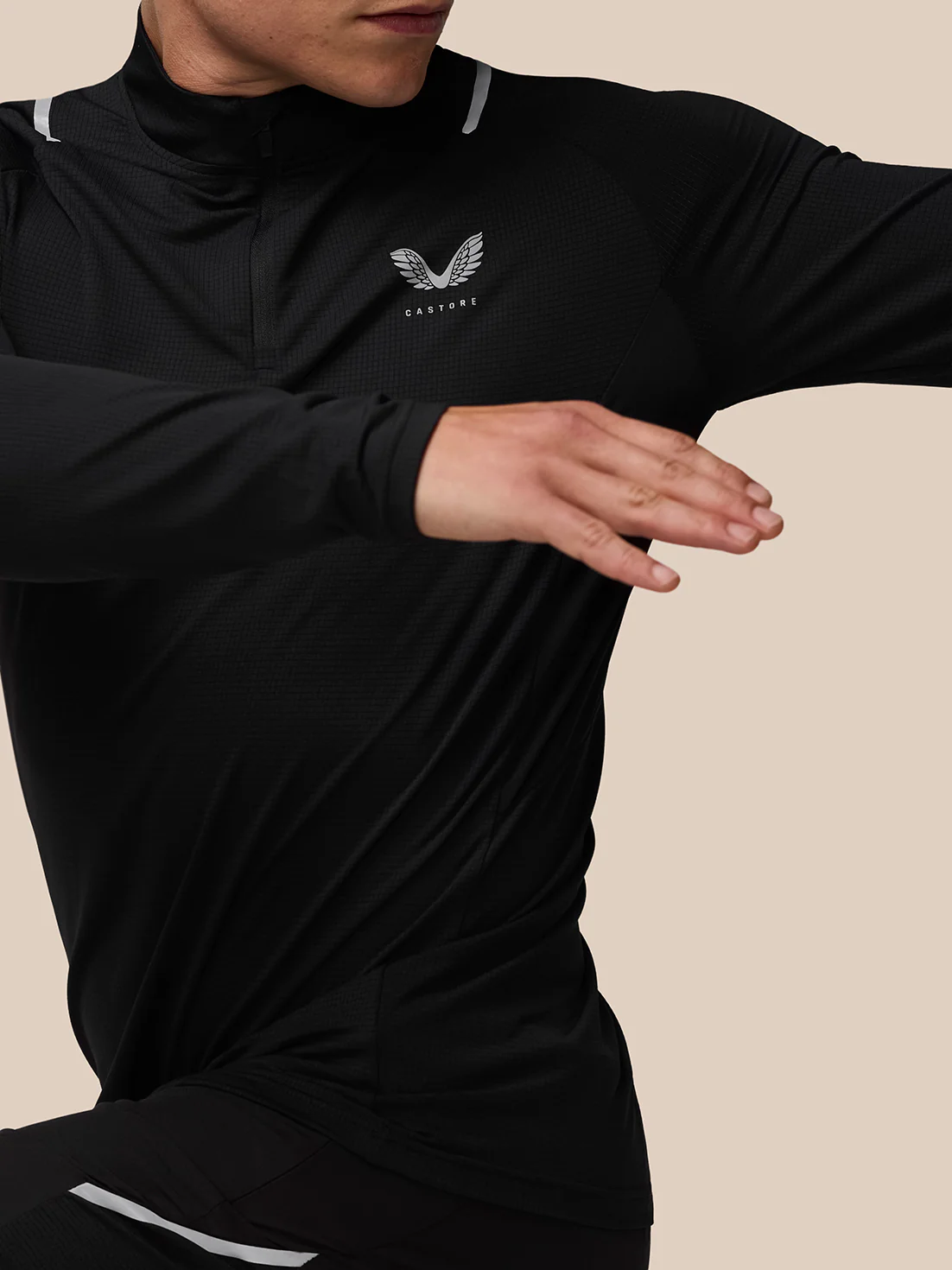 Apex Training 1/4 Zip Top - Black/Silver Reflective - Image 4