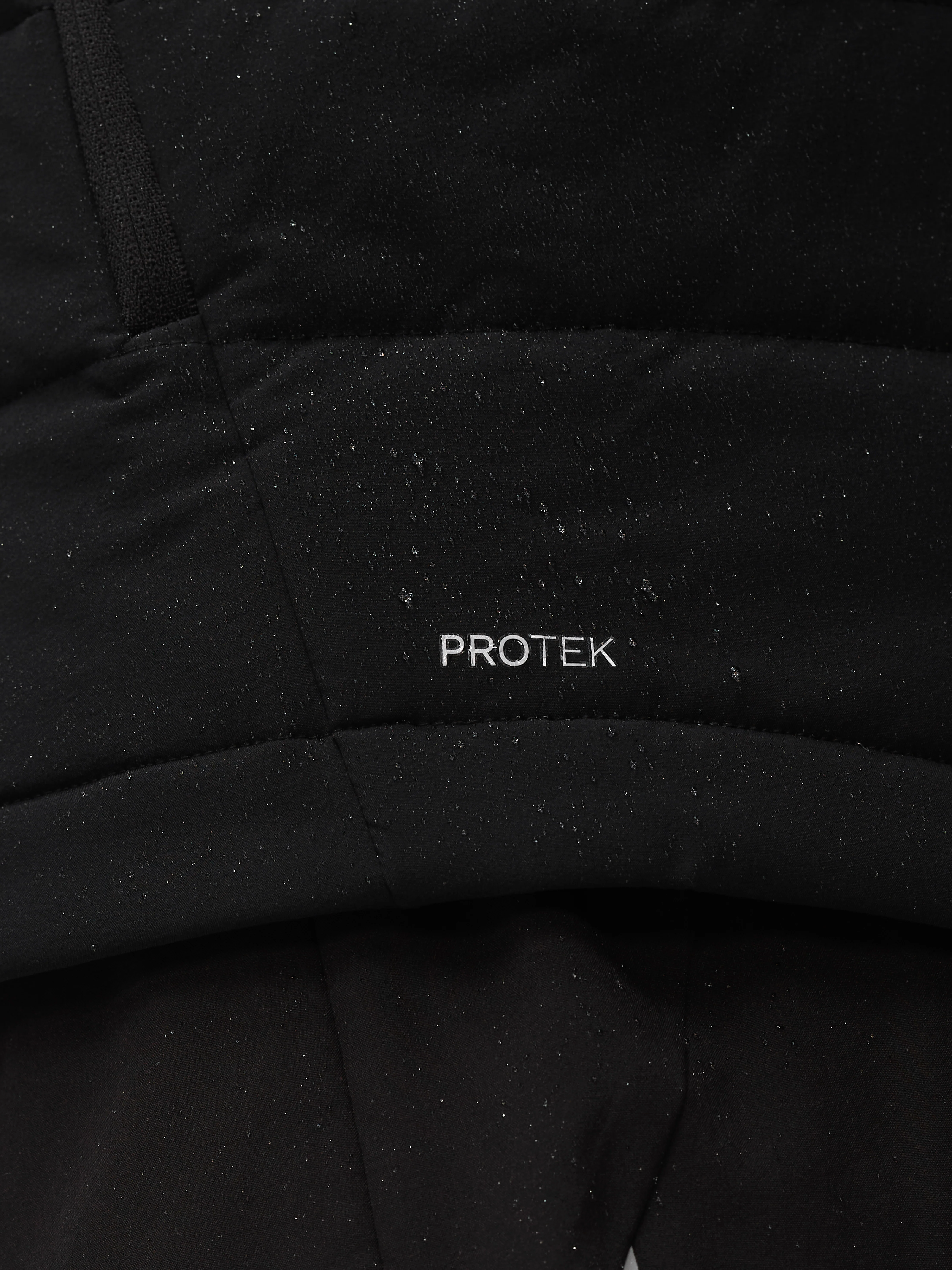 Apex Training Gilet - Black - Image 8