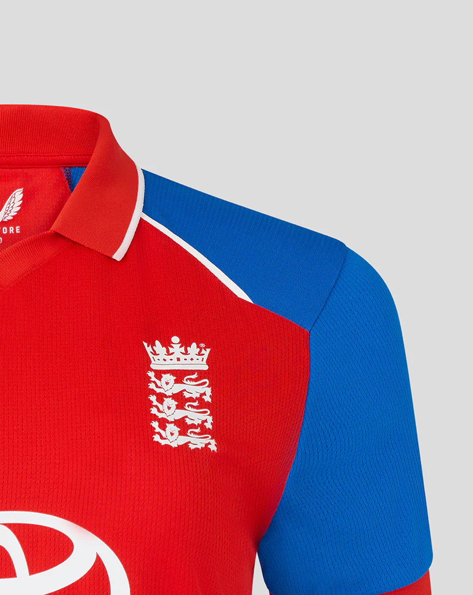 England Cricket Women's 26/27 T20 Replica Short Sleeve Shirt - Image 3