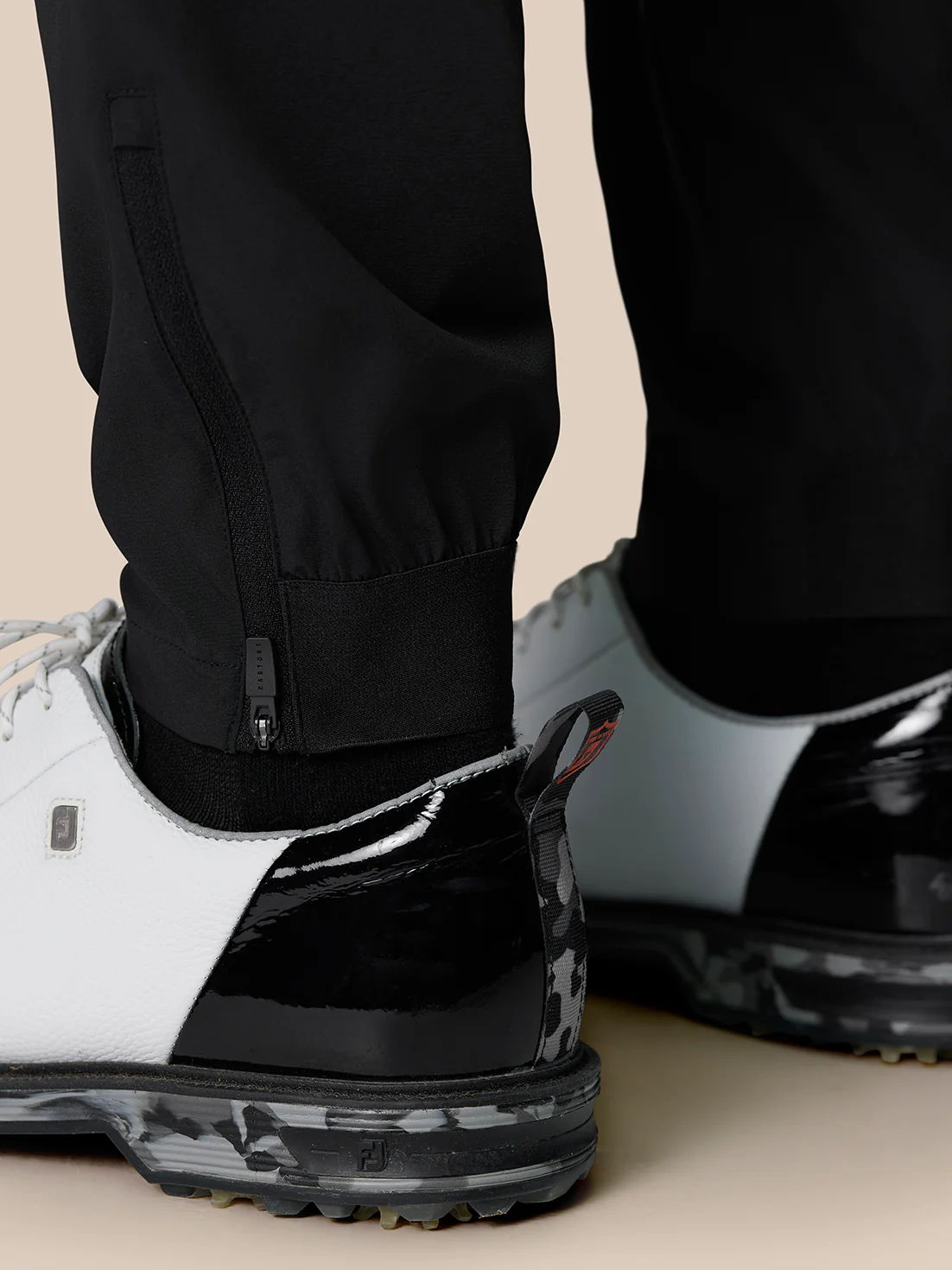 Golf Pinnacle Trousers 32" Leg - Black - Image 3