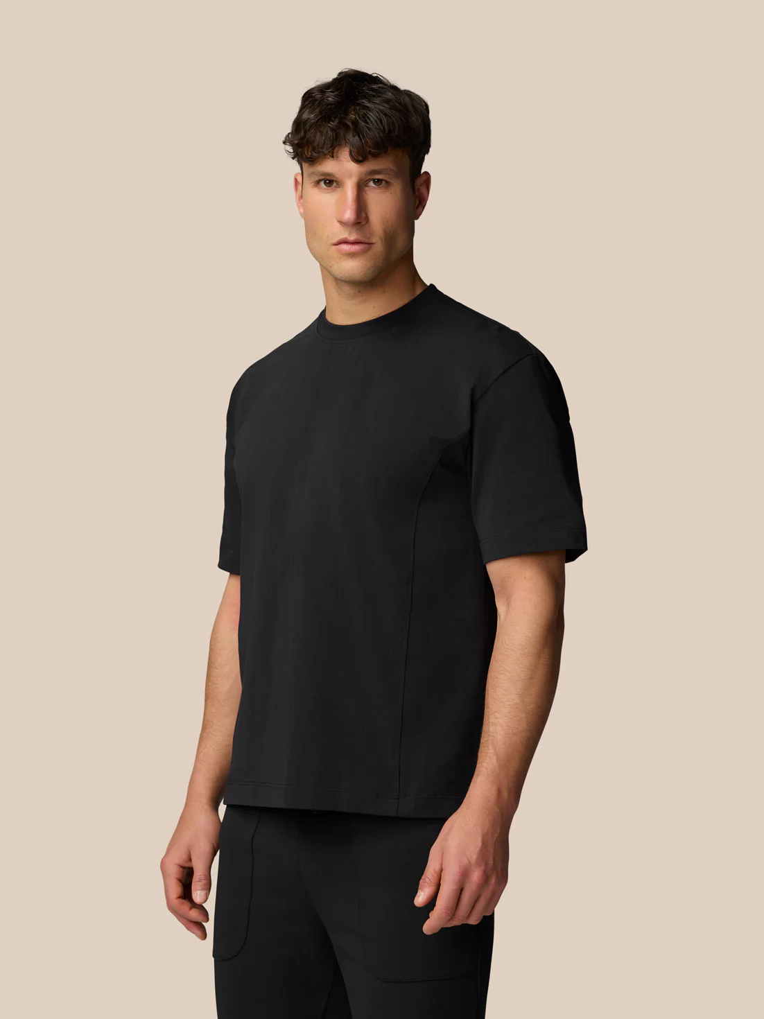 Travel T-Shirt - Caviar - Image 4