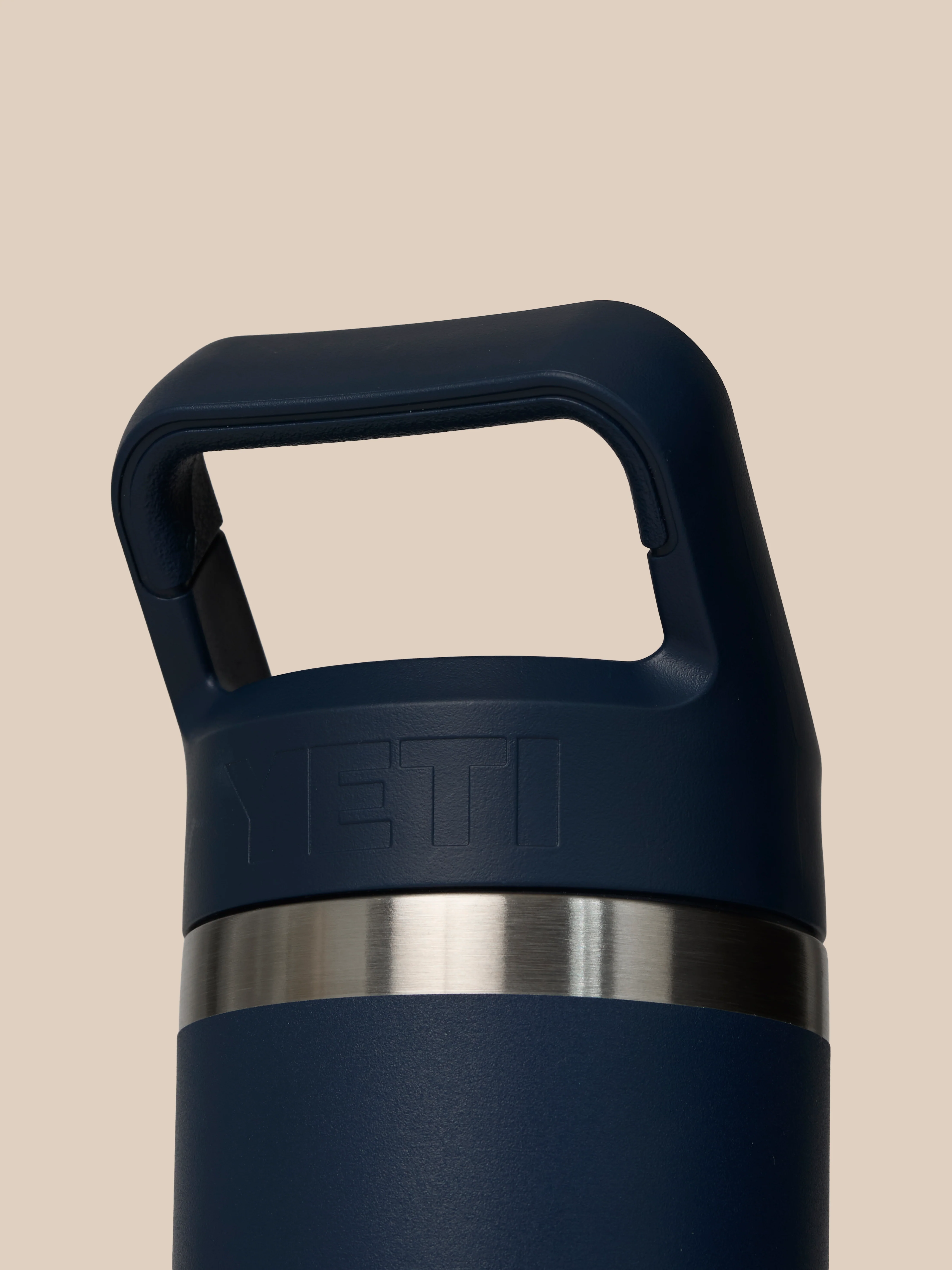 YETI x Castore Rambler 532ml - Image 4